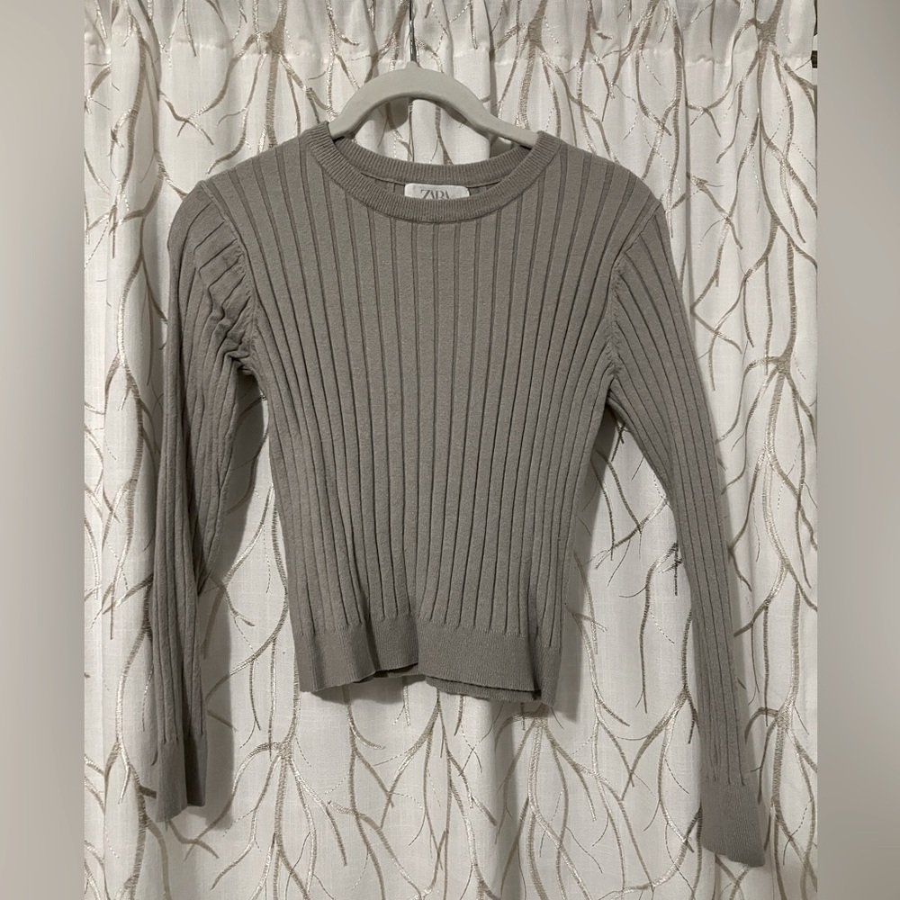 grey sweater